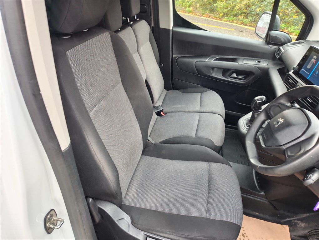 Used Peugeot Partner 2020 for sale - 76332388: Photo 8