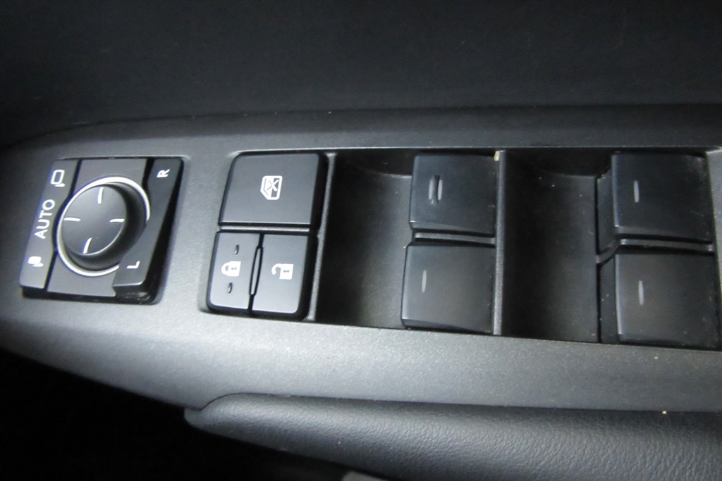 Used Lexus NX 2017 for sale - 76796701: Photo 17