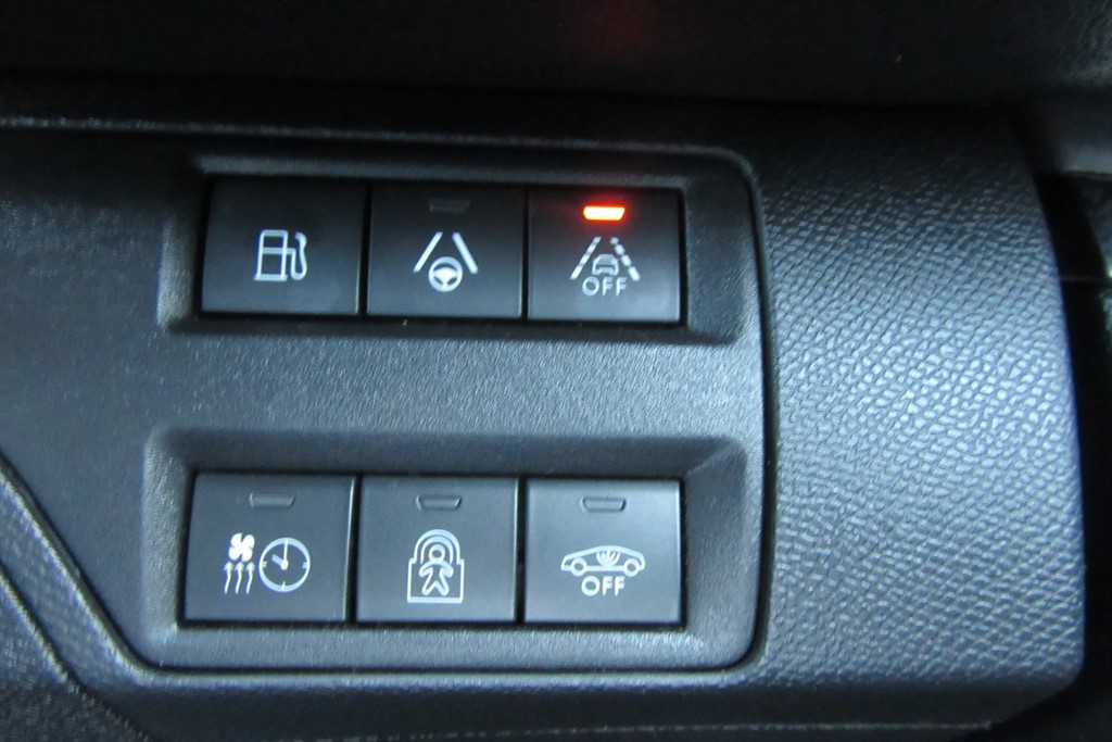 Used Peugeot 3008 2020 for sale - 76018304: Photo 18