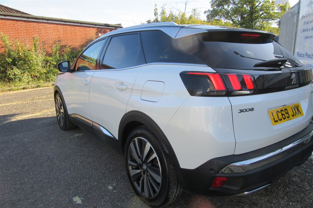 Used Peugeot 3008 2020 for sale - 76018304: Photo 3