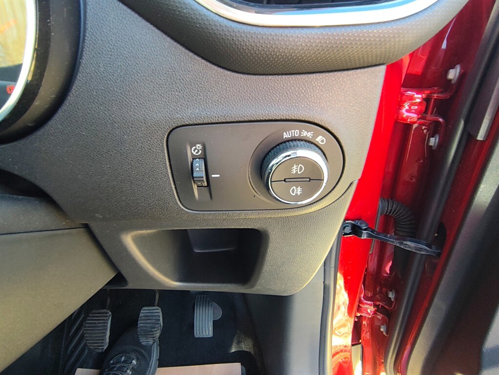 Used Vauxhall Crossland 2023 for sale - 77934809: Photo 16