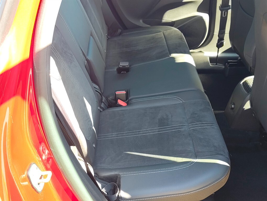 Used Vauxhall Crossland 2023 for sale - 77934809: Photo 7