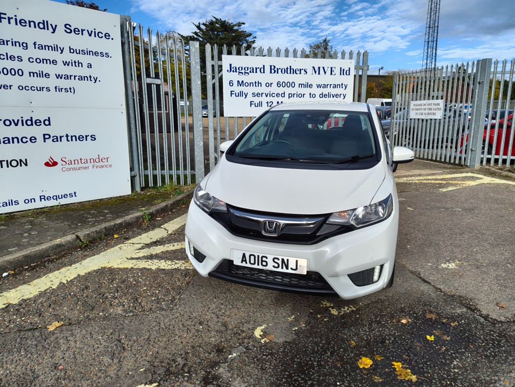 Used Honda Jazz 2016 for sale - 76240964: Photo 2