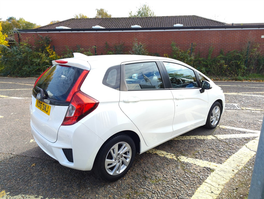 Used Honda Jazz 2016 for sale - 76240964: Photo 5