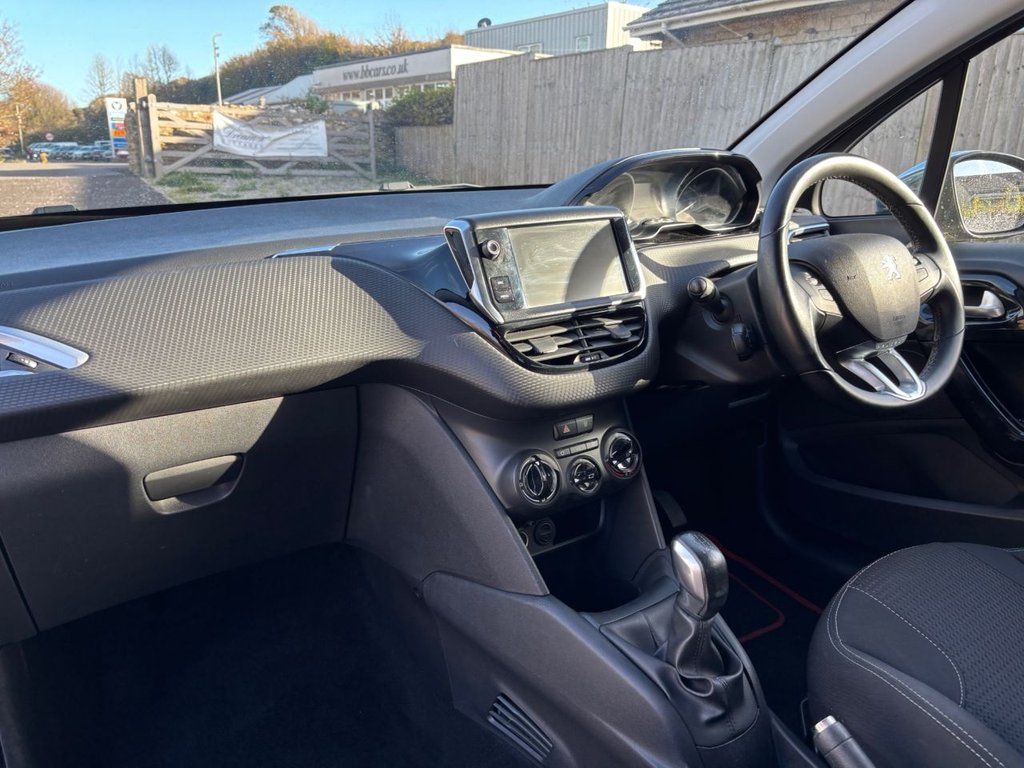 Used Peugeot 208 2016 for sale - 76395925: Photo 19