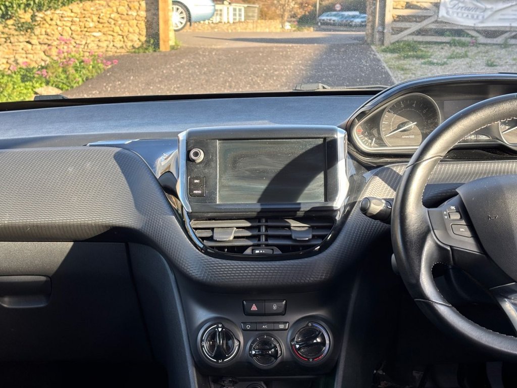 Used Peugeot 208 2016 for sale - 76395925: Photo 25