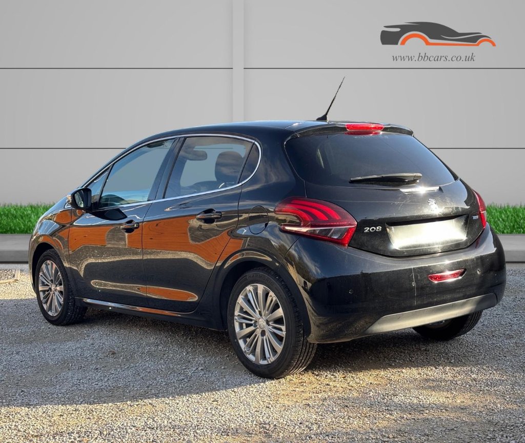 Used Peugeot 208 2016 for sale - 76395925: Photo 3
