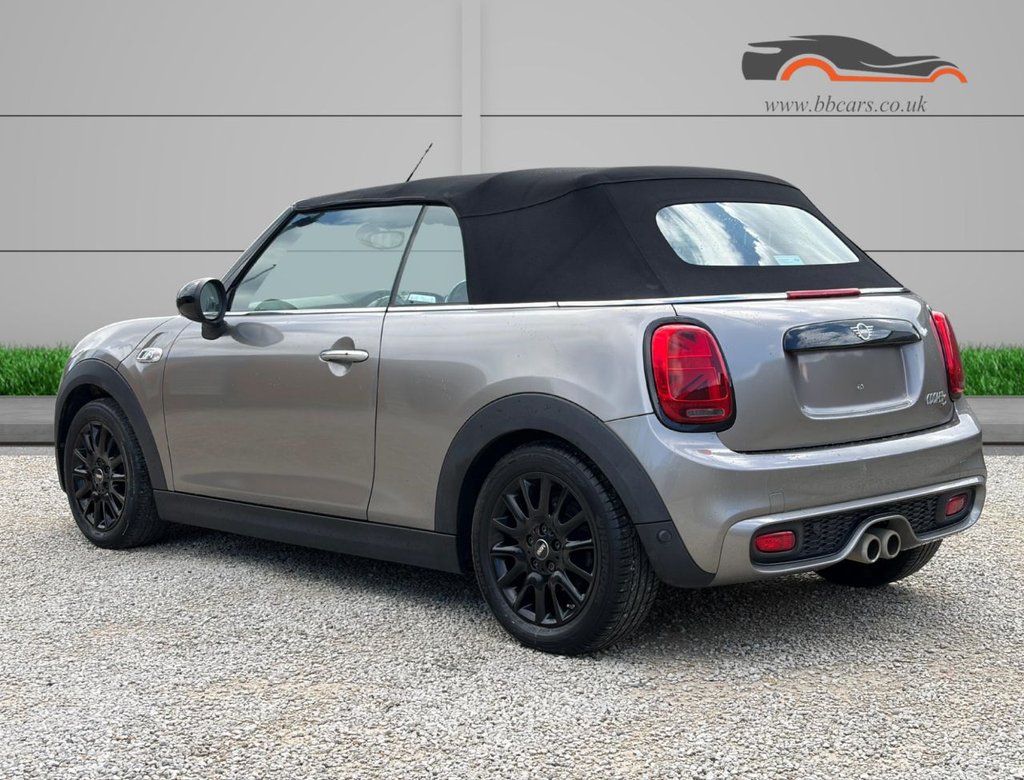 Used MINI Convertible 2019 for sale - 77835647: Photo 3