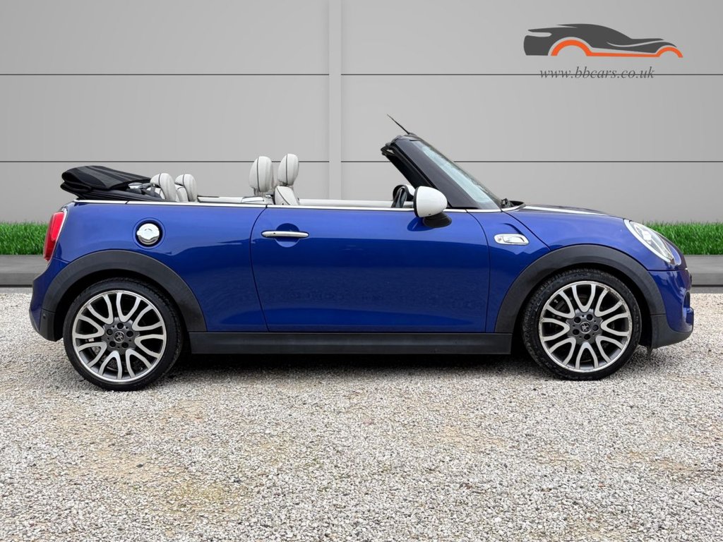 Used MINI Convertible 2018 for sale - 77780102: Photo 11