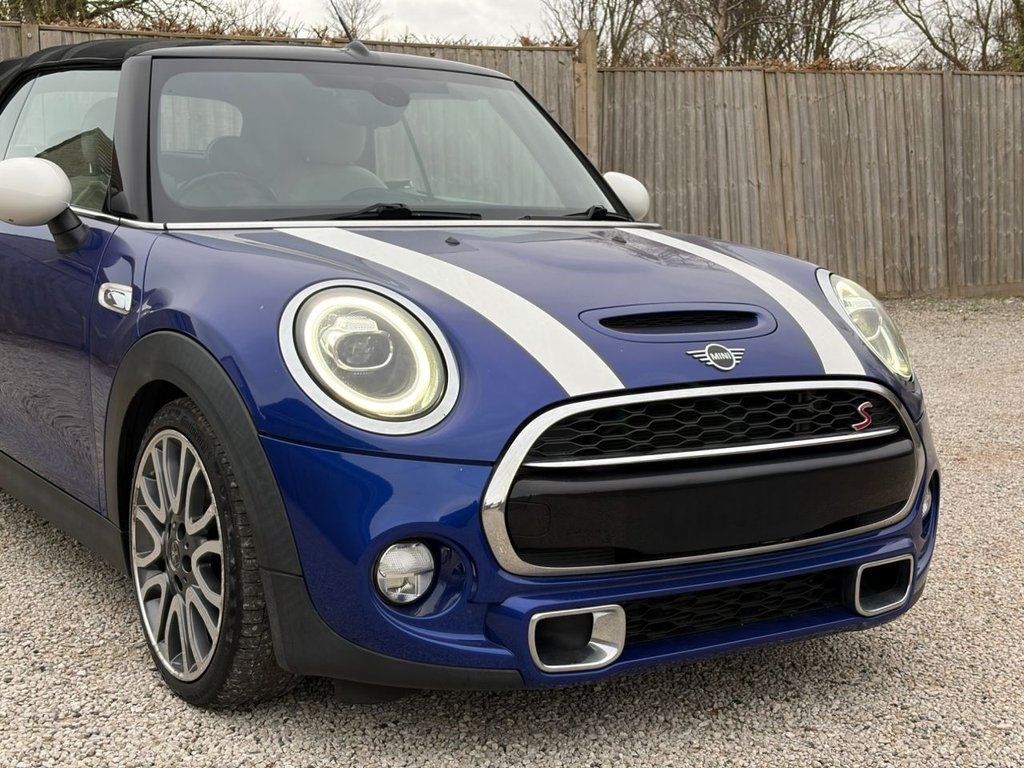 Used MINI Convertible 2018 for sale - 77780102: Photo 17