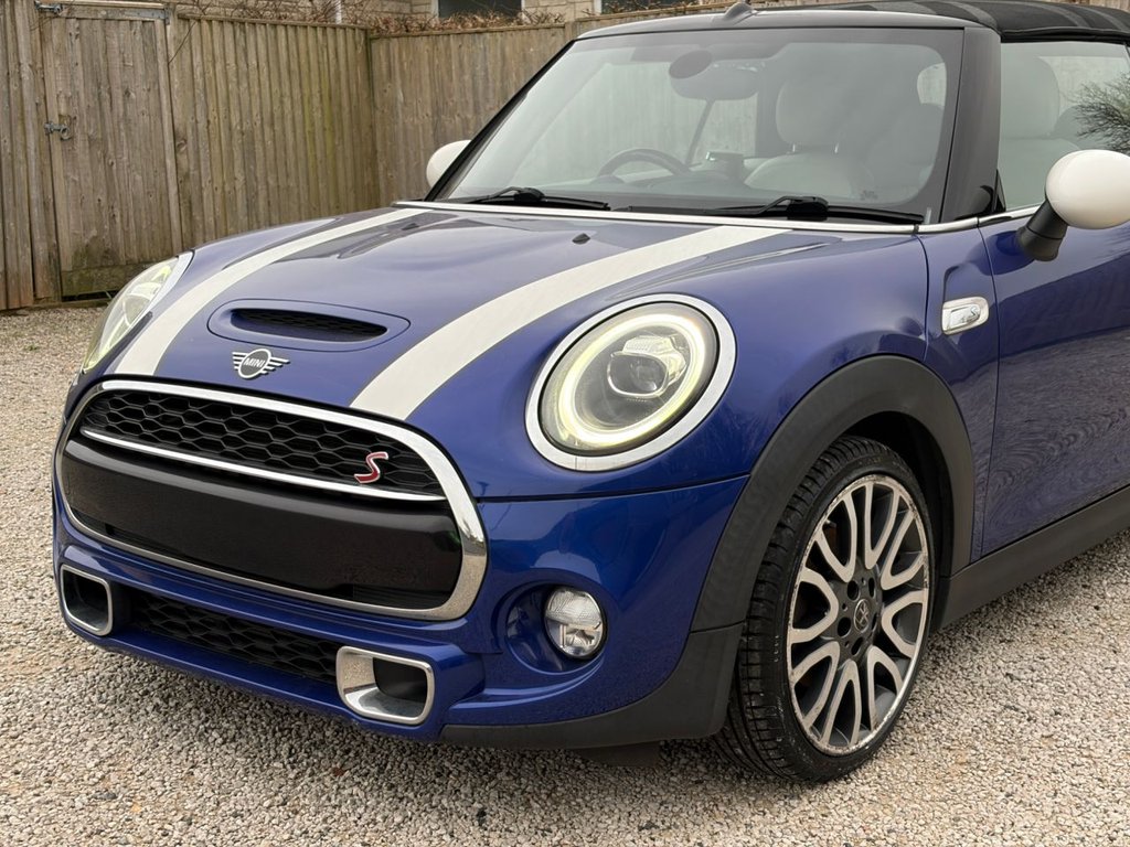 Used MINI Convertible 2018 for sale - 77780102: Photo 18