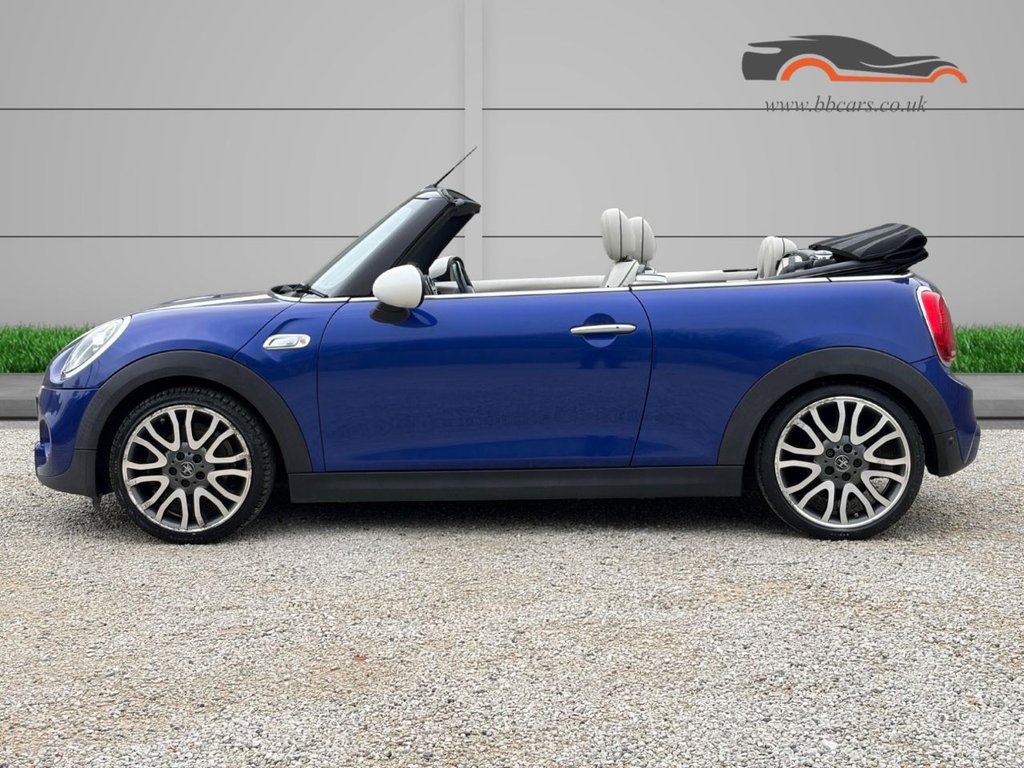Used MINI Convertible 2018 for sale - 77780102: Photo 3