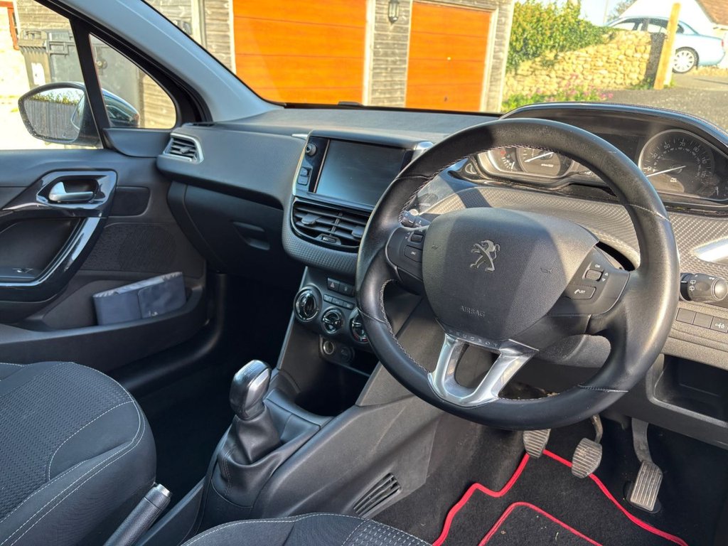 Used Peugeot 208 2016 for sale - 76509402: Photo 22
