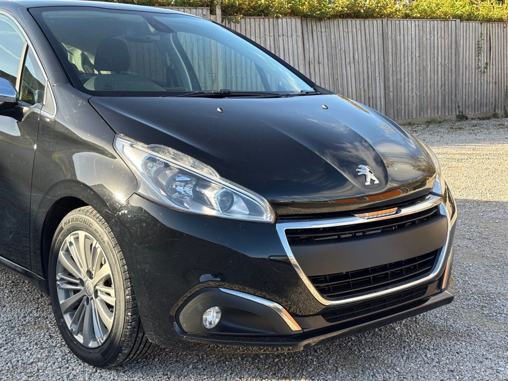 Used Peugeot 208 2016 for sale - 76509402: Photo 9