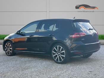 Used Volkswagen Golf 2015 for sale - 77014455: Photo