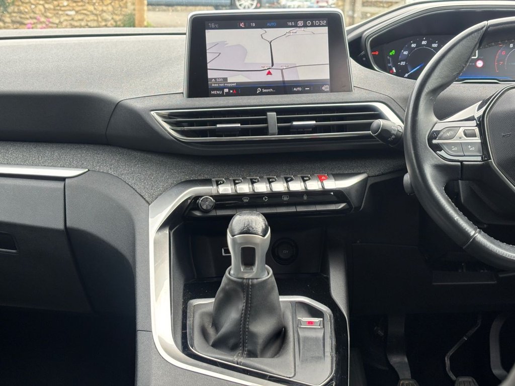 Used Peugeot 3008 2018 for sale - 76429716: Photo 25