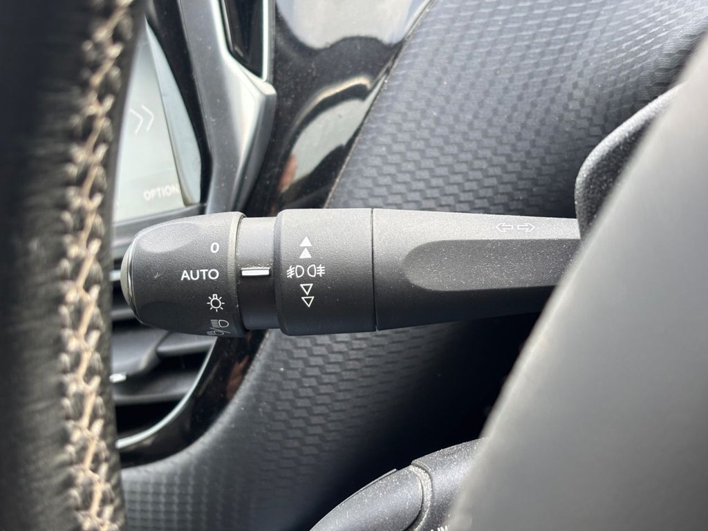 Used Peugeot 2008 2018 for sale - 76429608: Photo 25