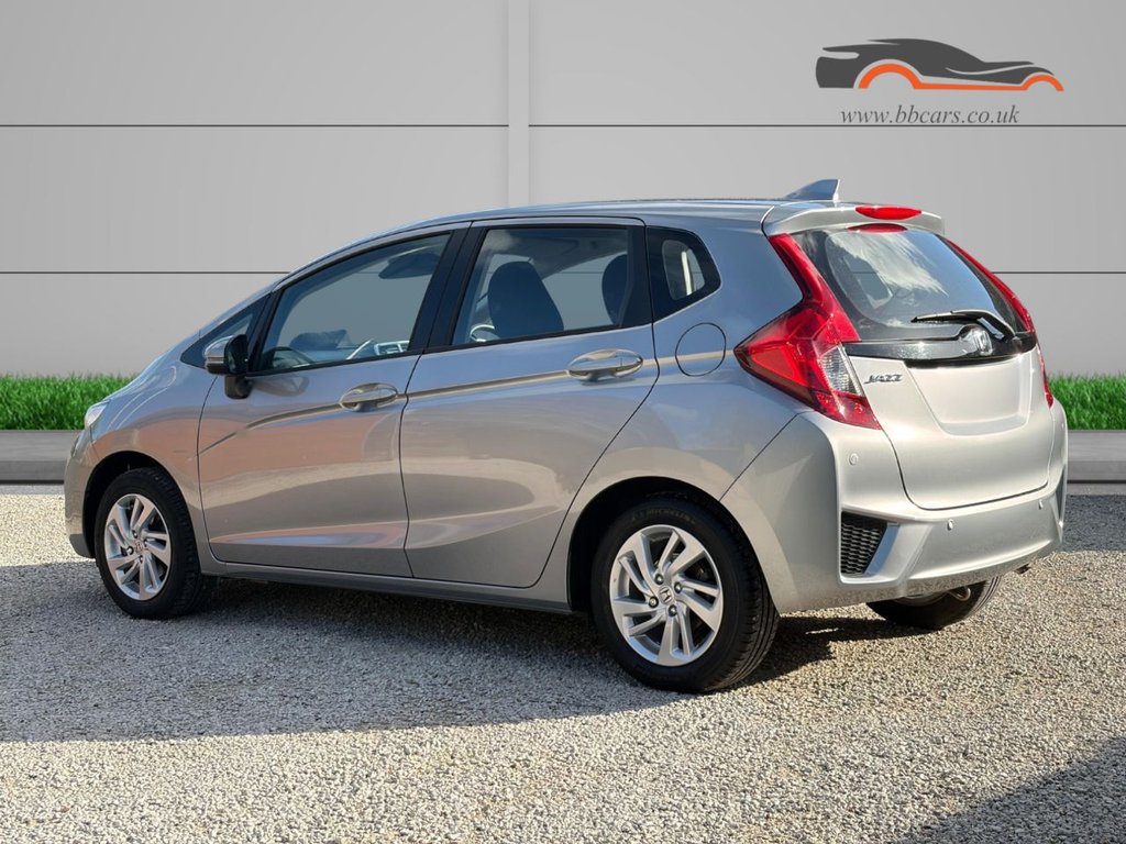 Used Honda Jazz 2016 for sale - 77879558: Photo 3