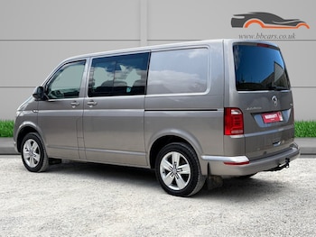 Used Volkswagen Transporter 2017 for sale - 79461853: Photo