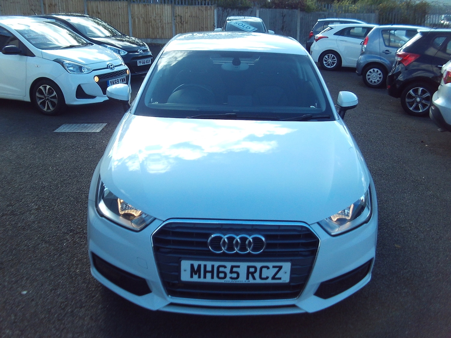 Used Audi A1 2016 for sale - 76115258: Photo 2
