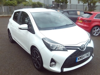 Used Toyota Yaris 2015 for sale - 78541278: Photo