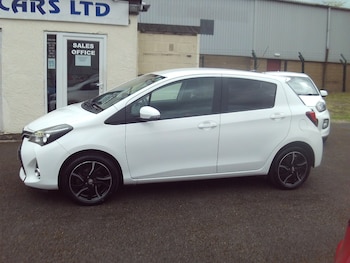 Used Toyota Yaris 2015 for sale - 78541278: Photo