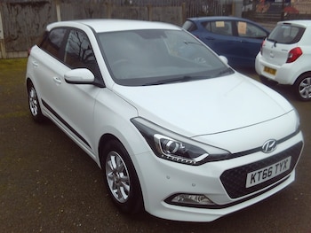 2017 (66) - 1.2 Go Edition 5dr