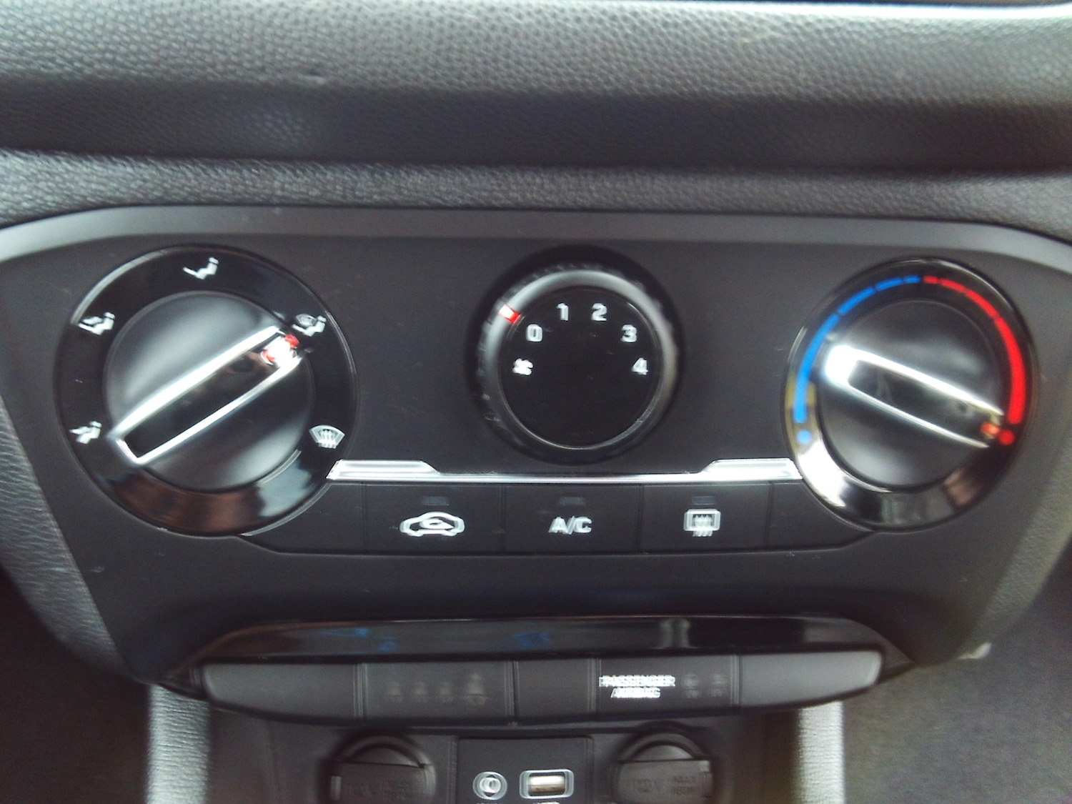 Used Hyundai i20 2017 for sale - 77802697: Photo 20