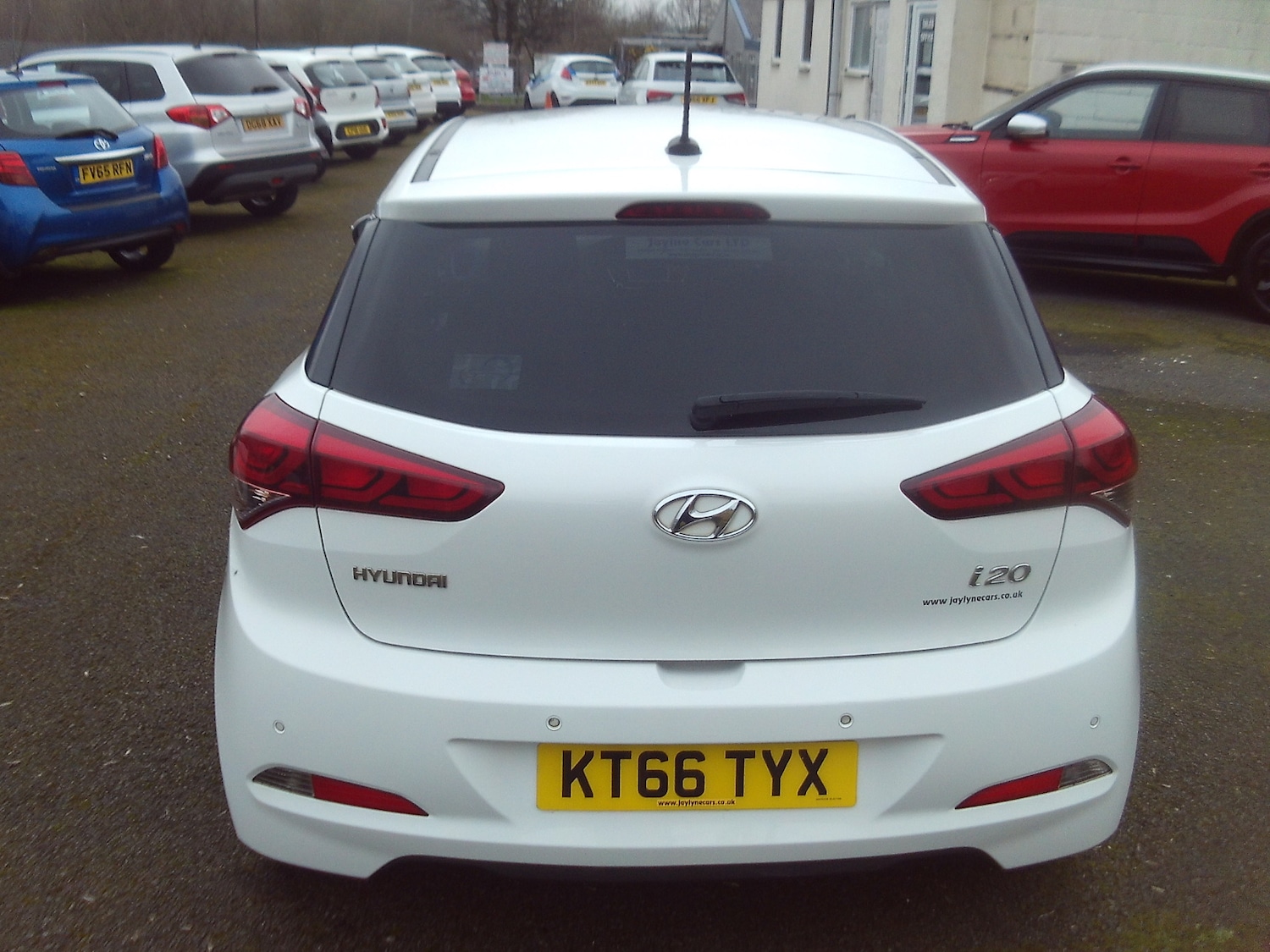 Used Hyundai i20 2017 for sale - 77802697: Photo 6