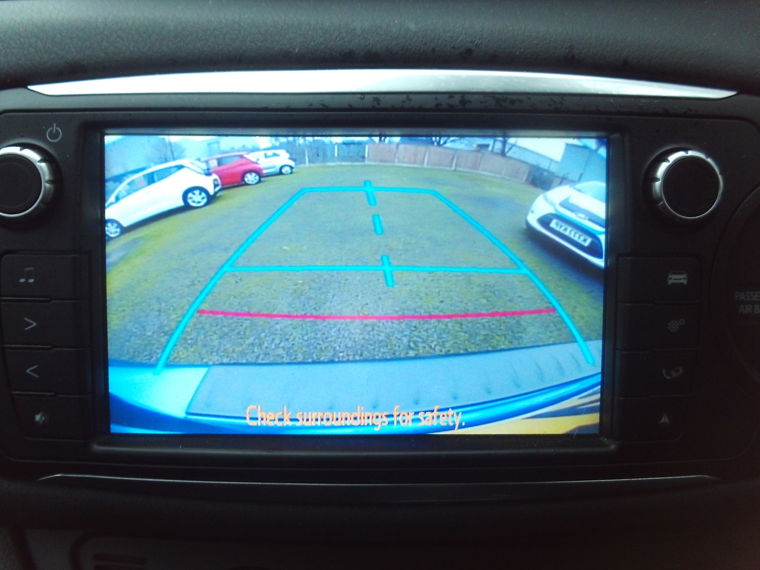 Used Toyota Yaris 2015 for sale - 77406414: Photo 22