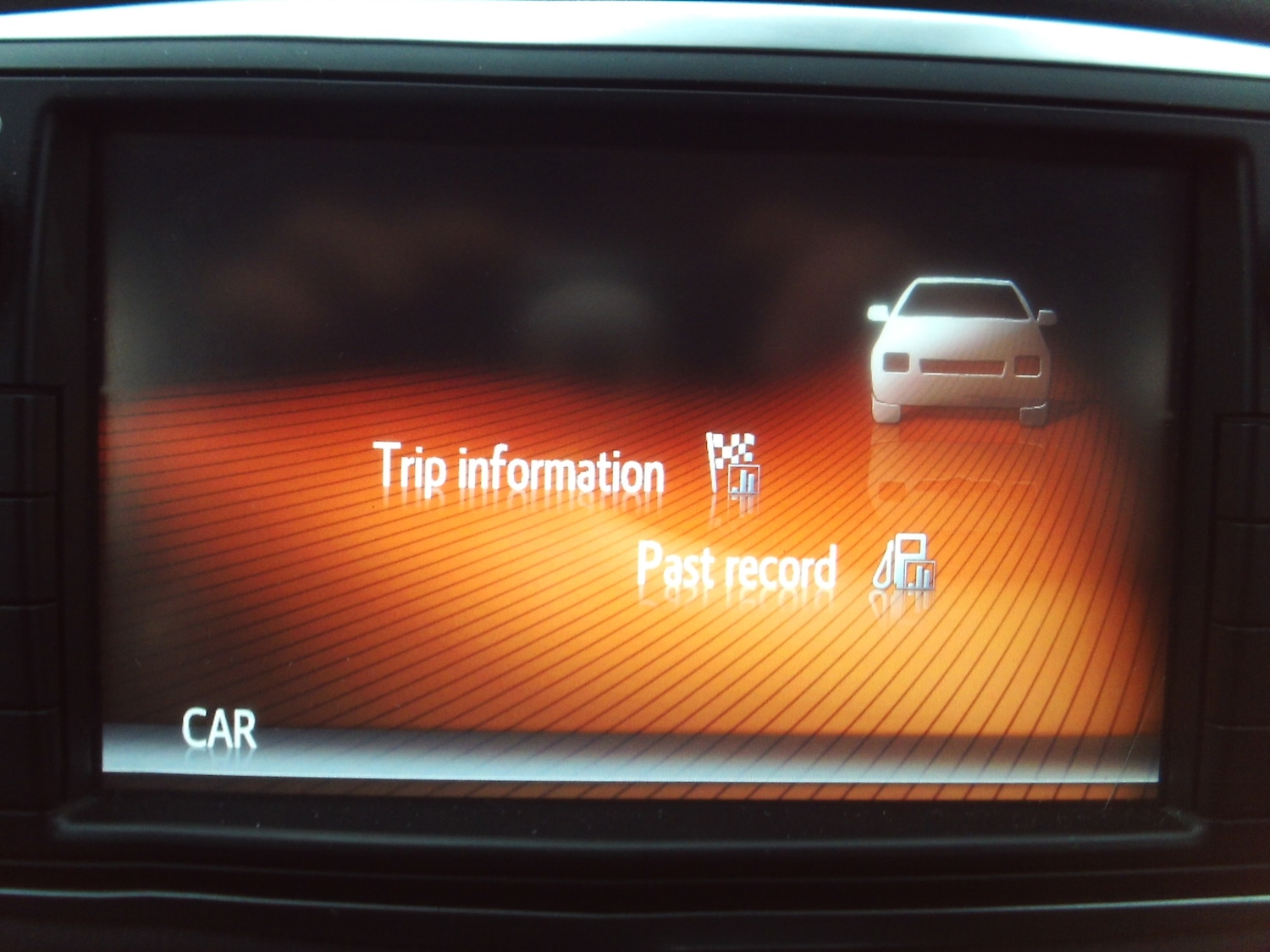 Used Toyota Yaris 2015 for sale - 77406414: Photo 24