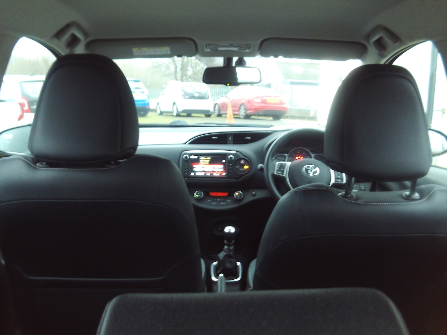 Used Toyota Yaris 2015 for sale - 77406414: Photo 27