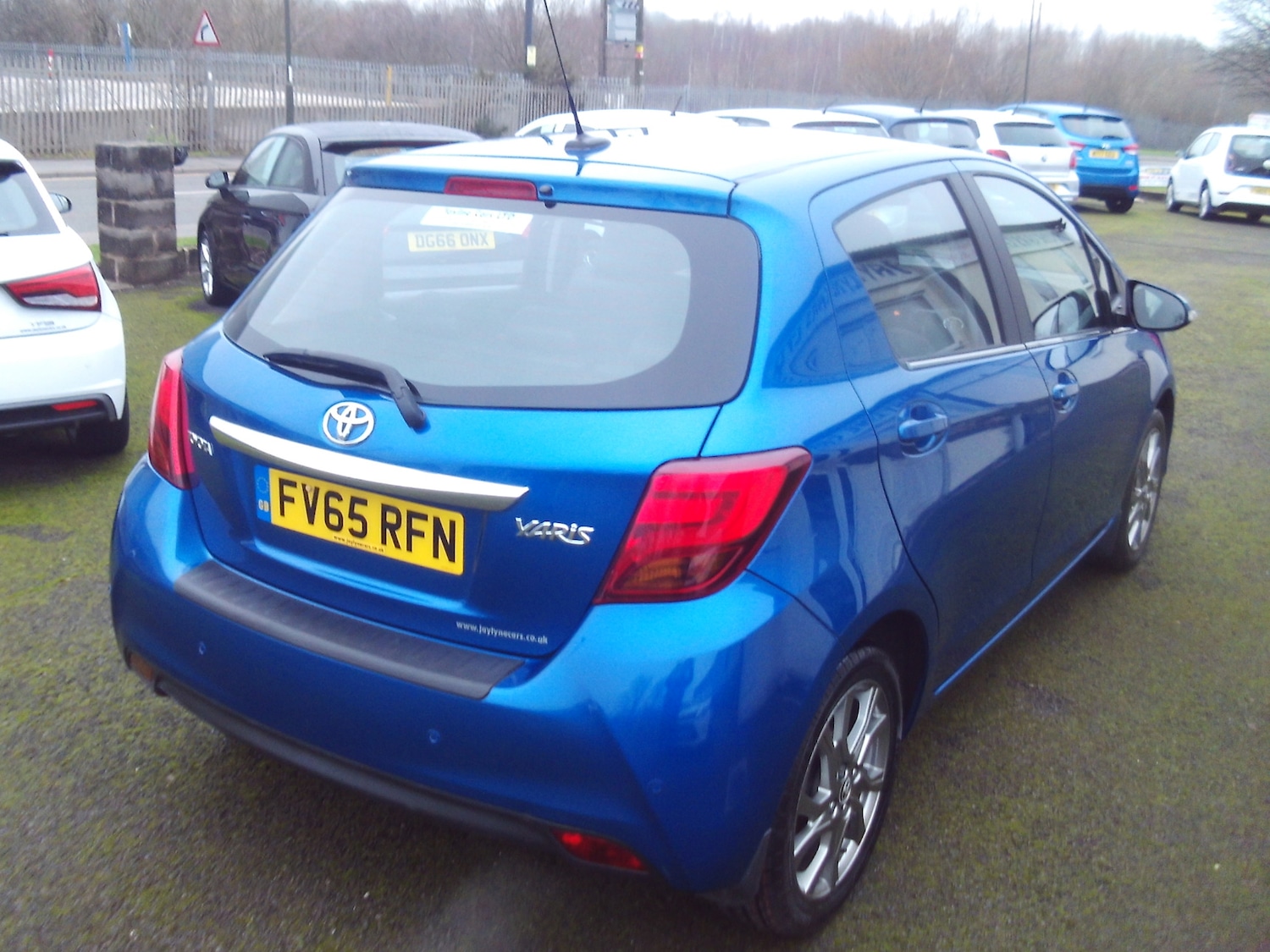 Used Toyota Yaris 2015 for sale - 77406414: Photo 7