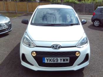 Used Hyundai i10 2019 for sale - 74880338: Photo