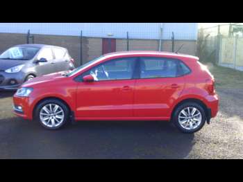Used Volkswagen Polo 2015 for sale - 73639996: Photo