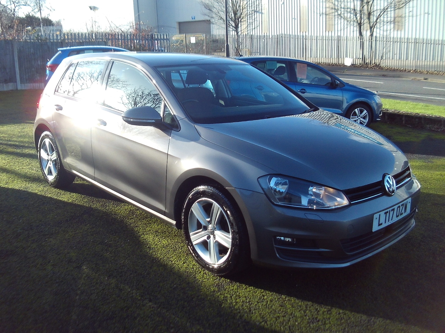 Used Volkswagen Golf 2017 for sale - 76893176: Photo 1