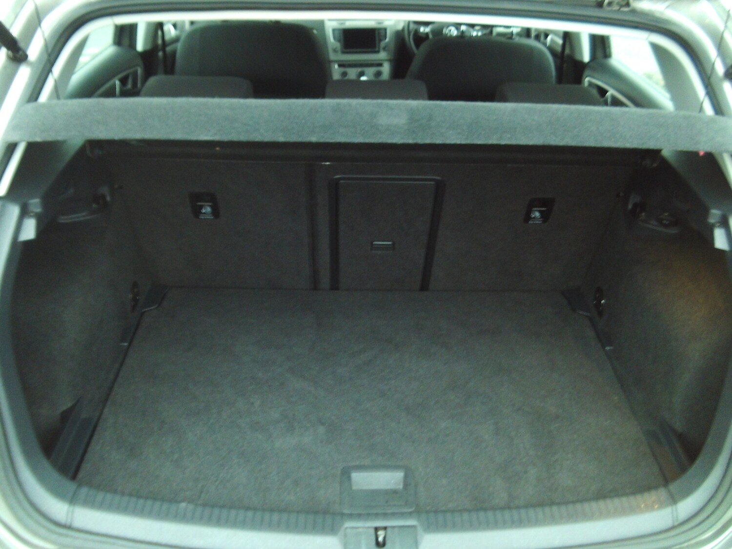 Used Volkswagen Golf 2017 for sale - 76893176: Photo 29