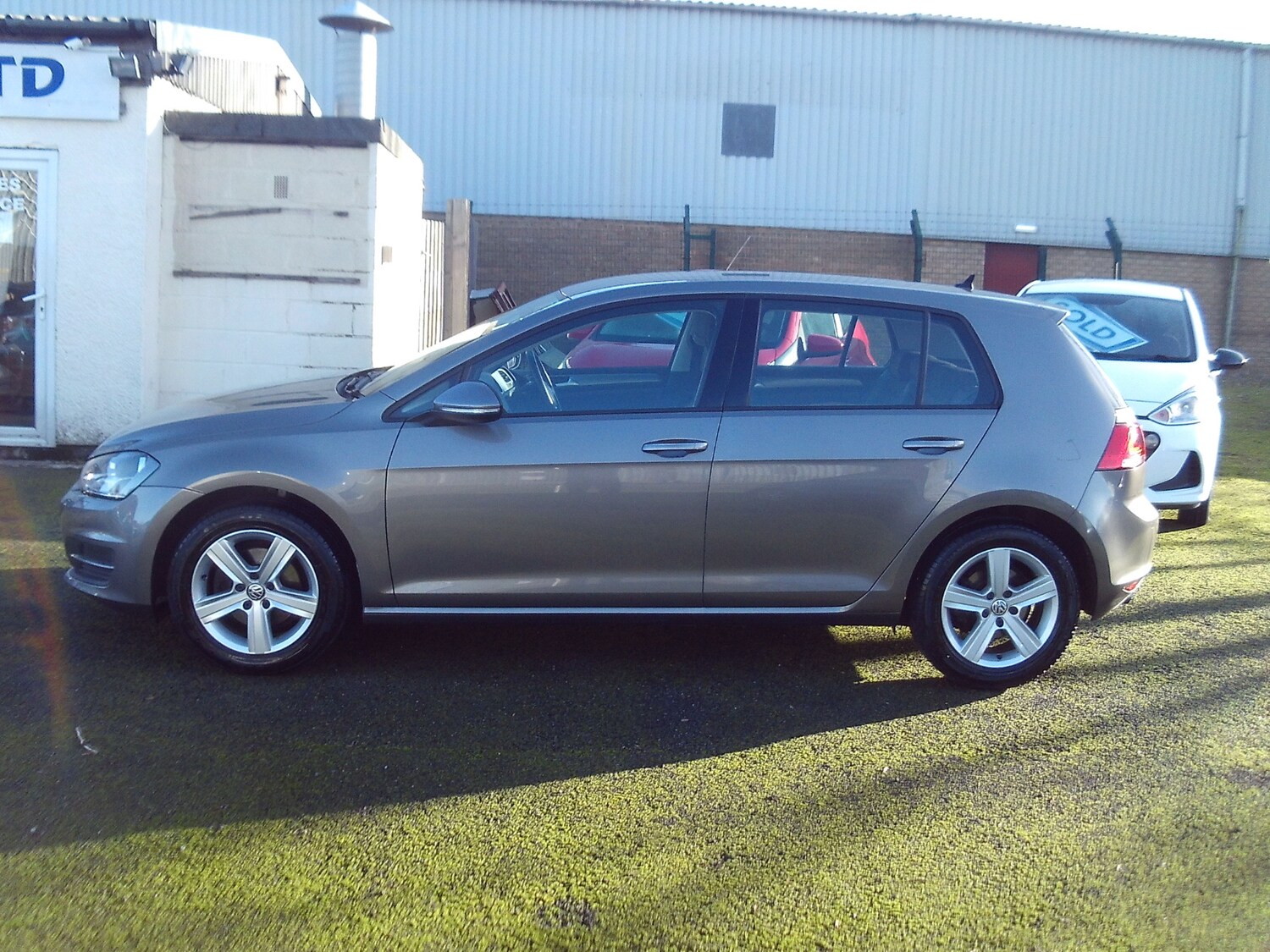 Used Volkswagen Golf 2017 for sale - 76893176: Photo 4