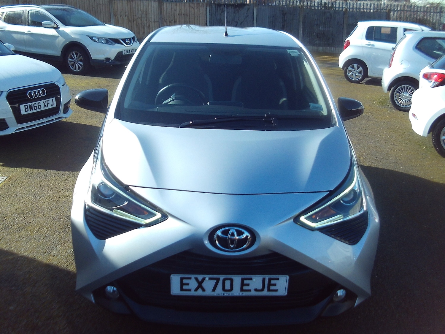 Used Toyota AYGO 2020 for sale - 77931351: Photo 2
