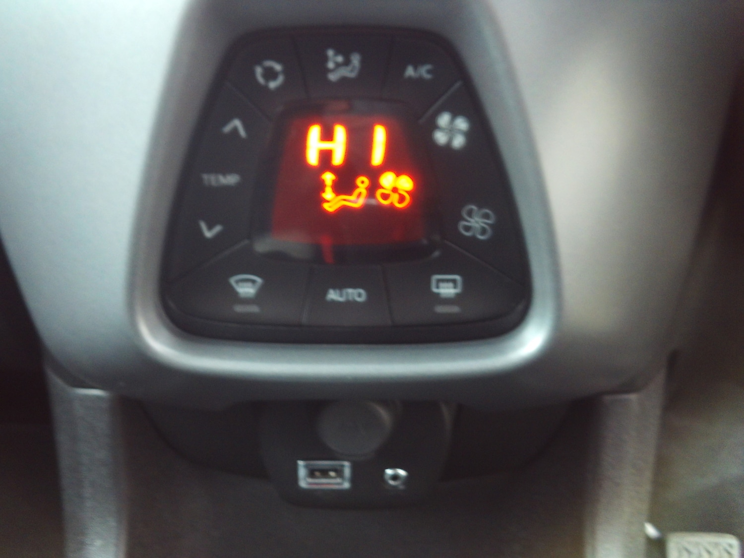 Used Toyota AYGO 2018 for sale - 77776504: Photo 23