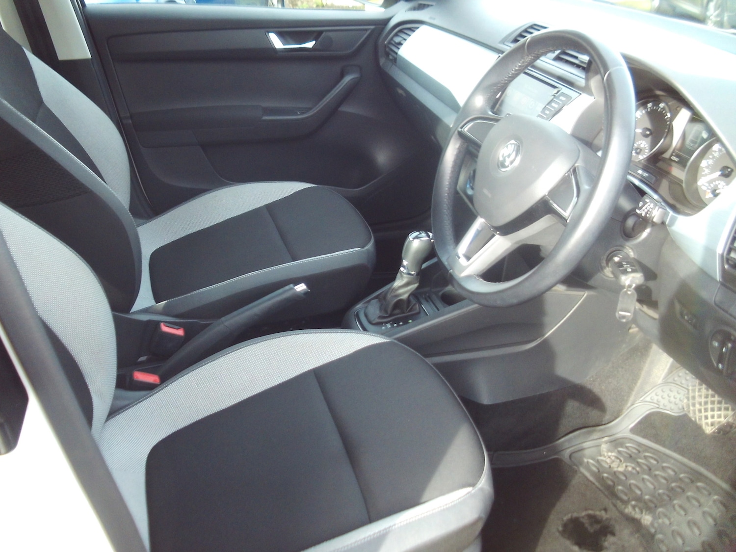 Used Skoda Fabia 2015 for sale - 77577939: Photo 11