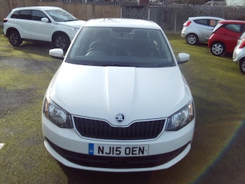 Used Skoda Fabia 2015 for sale - 77577939: Photo