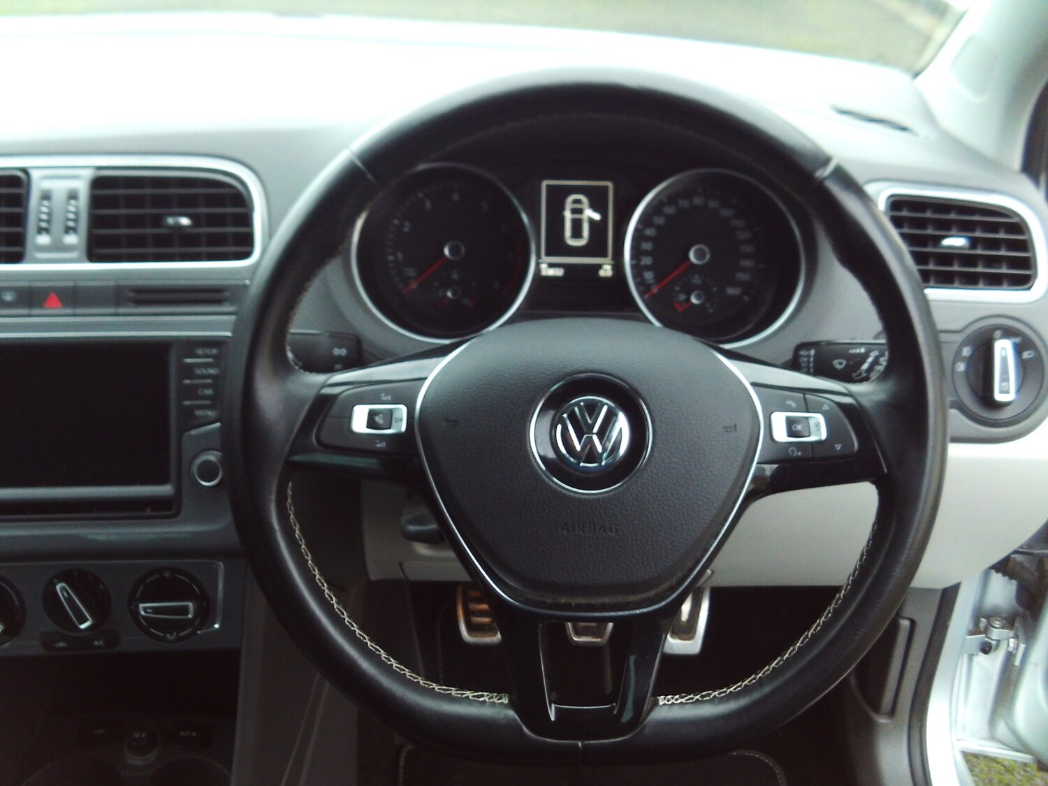 Used Volkswagen Polo 2015 for sale - 77149164: Photo 17