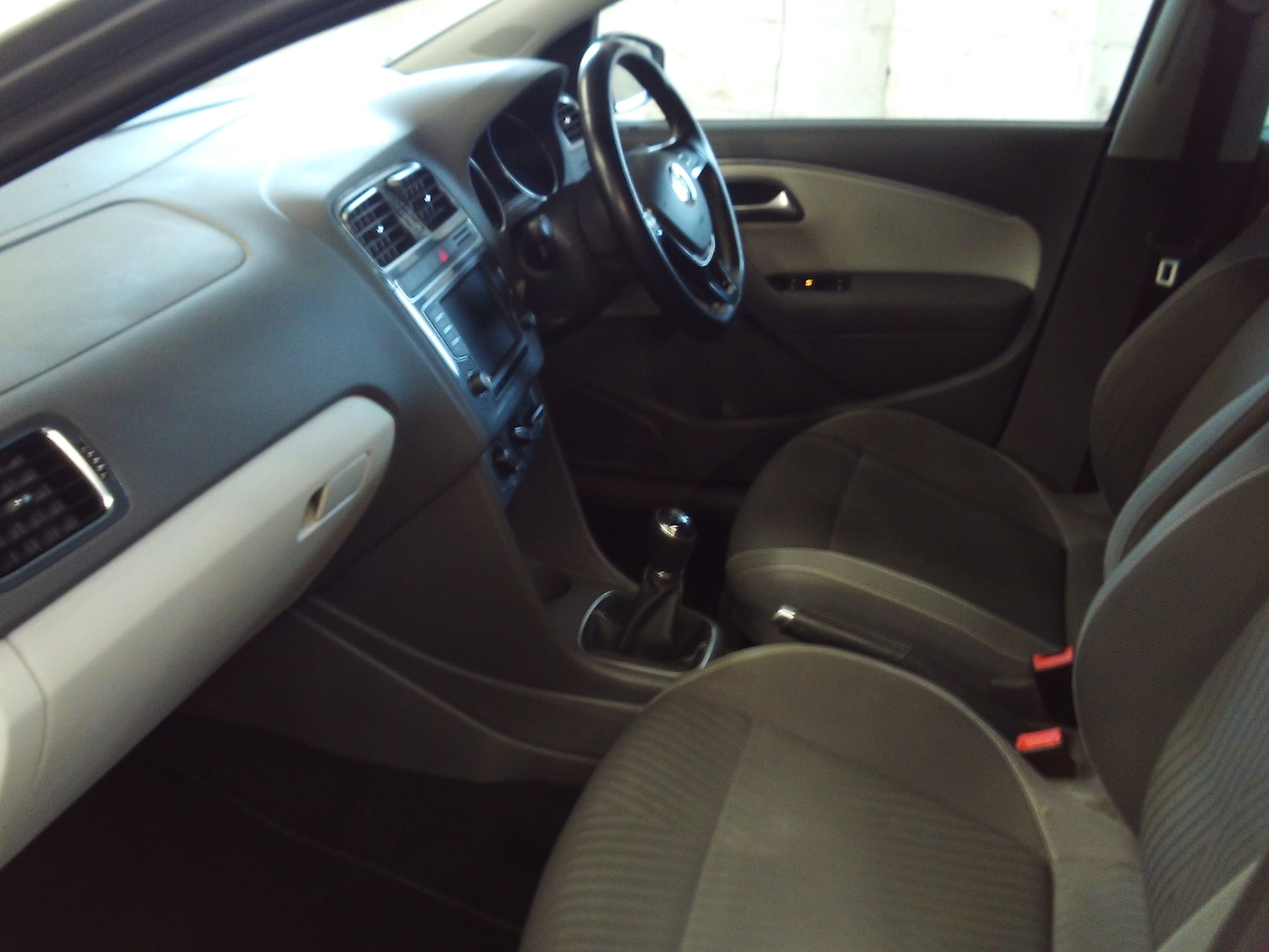 Used Volkswagen Polo 2015 for sale - 77149164: Photo 6