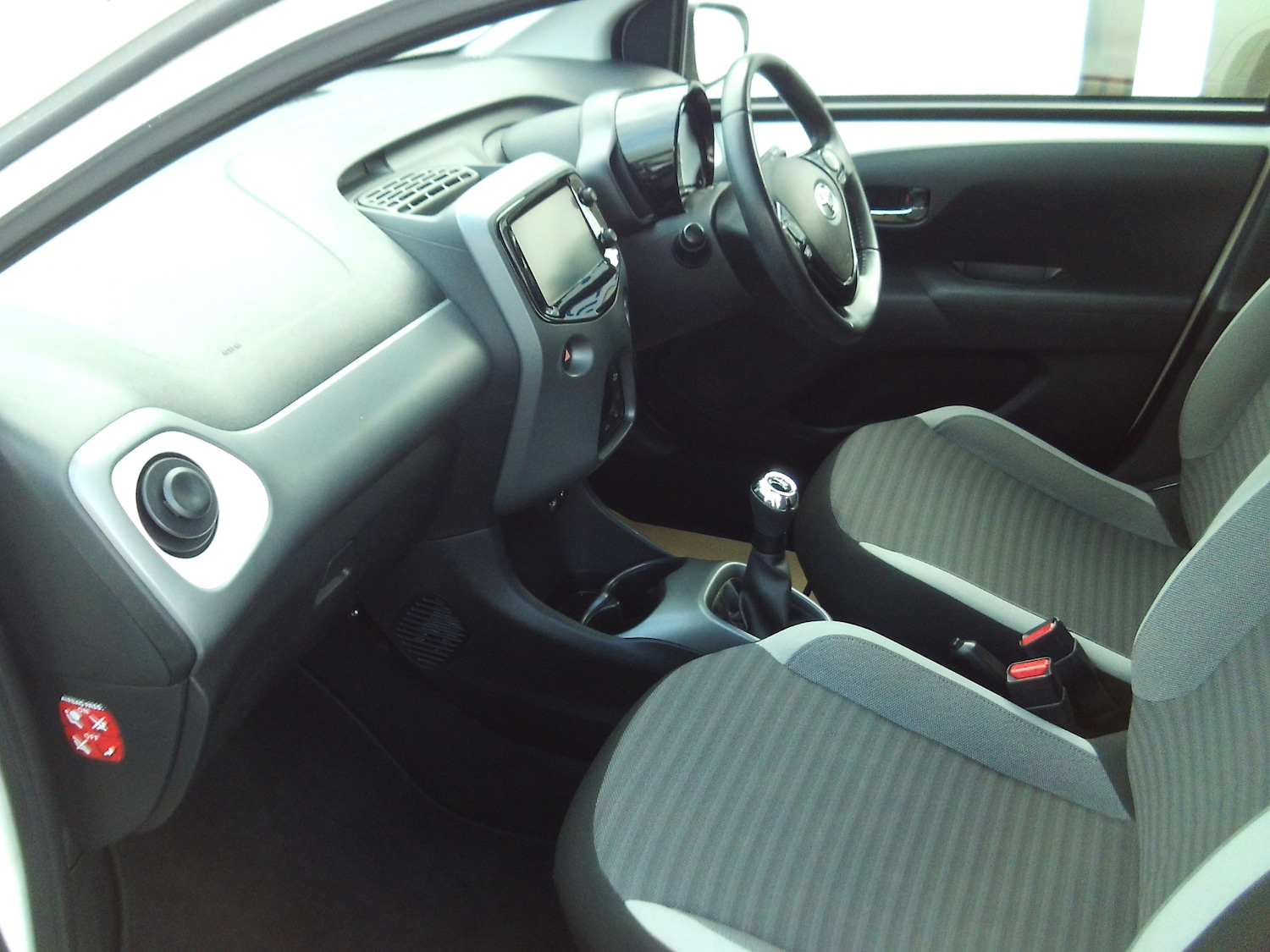 Used Toyota AYGO 2018 for sale - 76364887: Photo 13