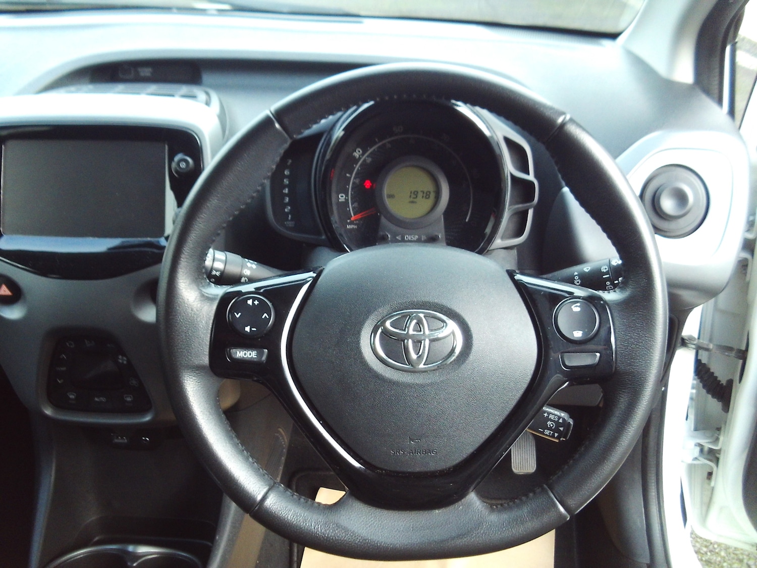 Used Toyota AYGO 2018 for sale - 76364887: Photo 19