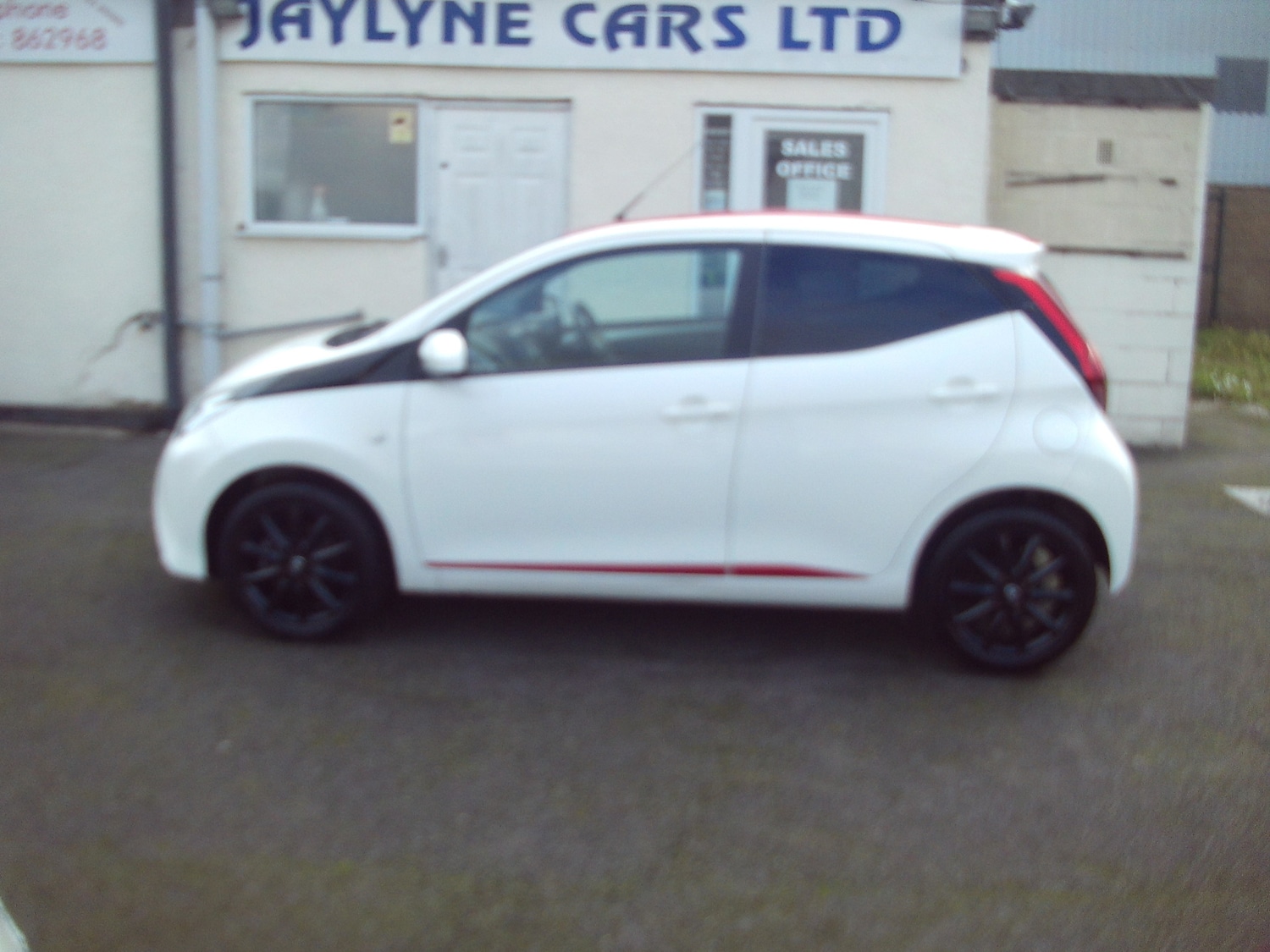 Used Toyota AYGO 2018 for sale - 76364887: Photo 4