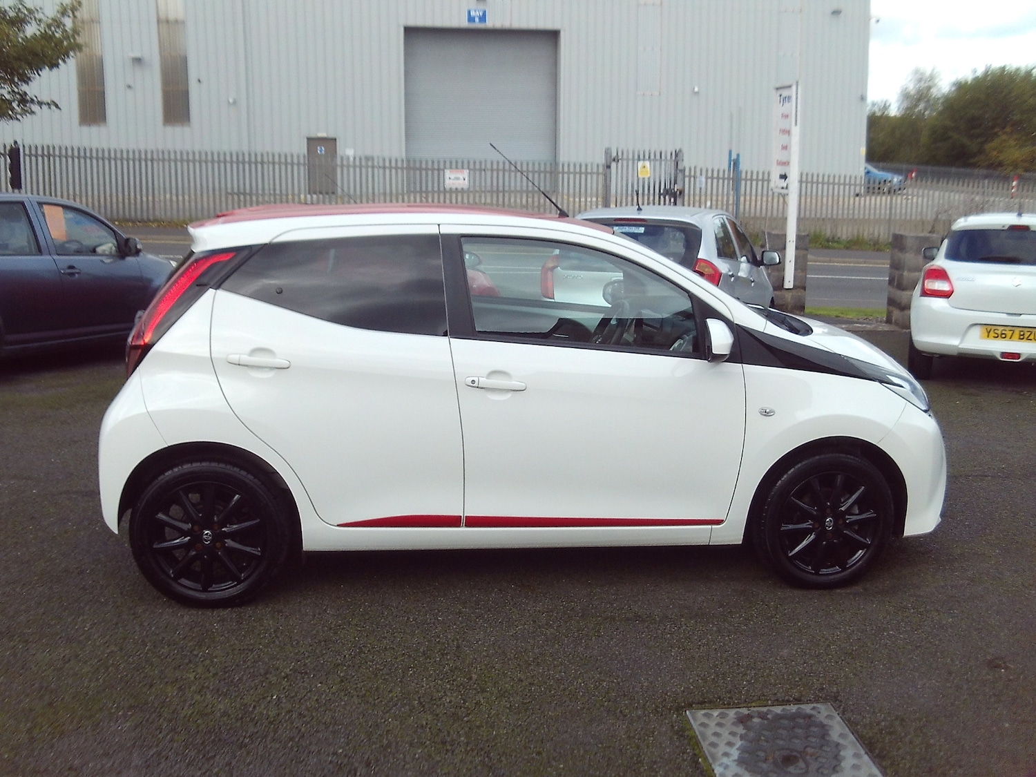 Used Toyota AYGO 2018 for sale - 76364887: Photo 8