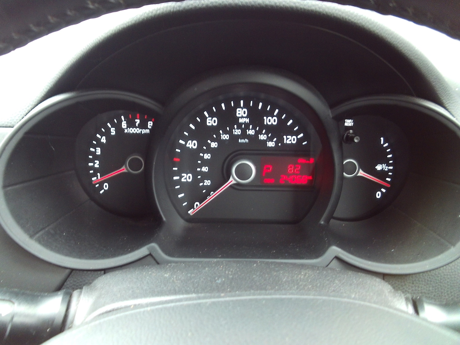 Used Kia Picanto 2014 for sale - 76243343: Photo 15