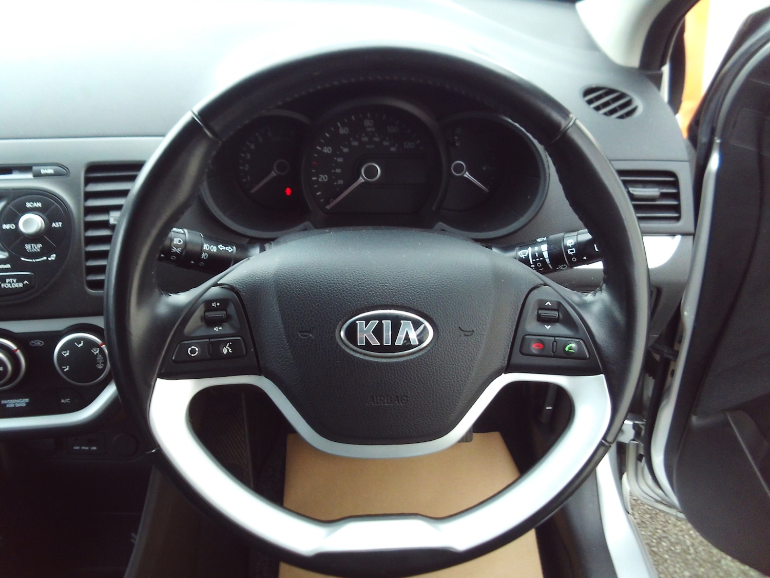 Used Kia Picanto 2014 for sale - 76243343: Photo 20